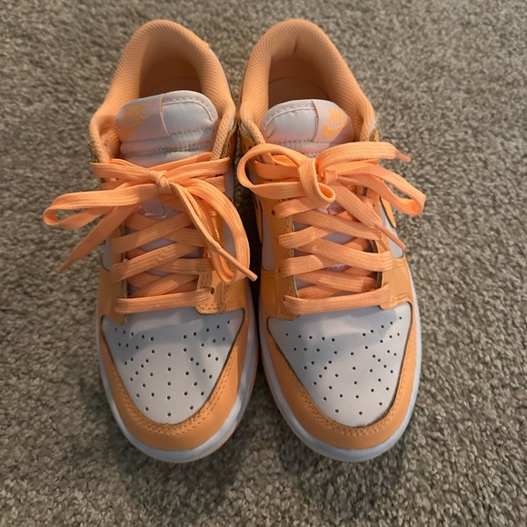 Dunks - Picture 5 of 8